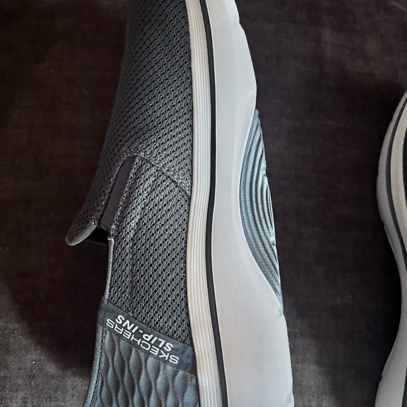 Men’s Slip-on Hands-free Sketchers - Picture 2 of 3